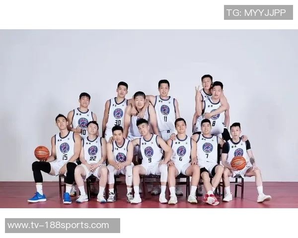 阿诺斯克加盟中国香港金牛篮球俱乐部荣膺NBL最佳国际球员称号