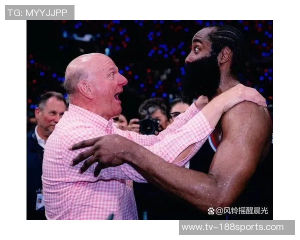 泰伦卢透露比尔因背部受伤缺席比赛原因分析