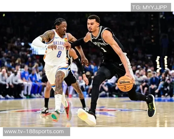 文班亚马谈雷霆主场氛围与欧洲对比感受深刻 文班亚马谈雷霆主场氛围与欧洲对比感受深刻